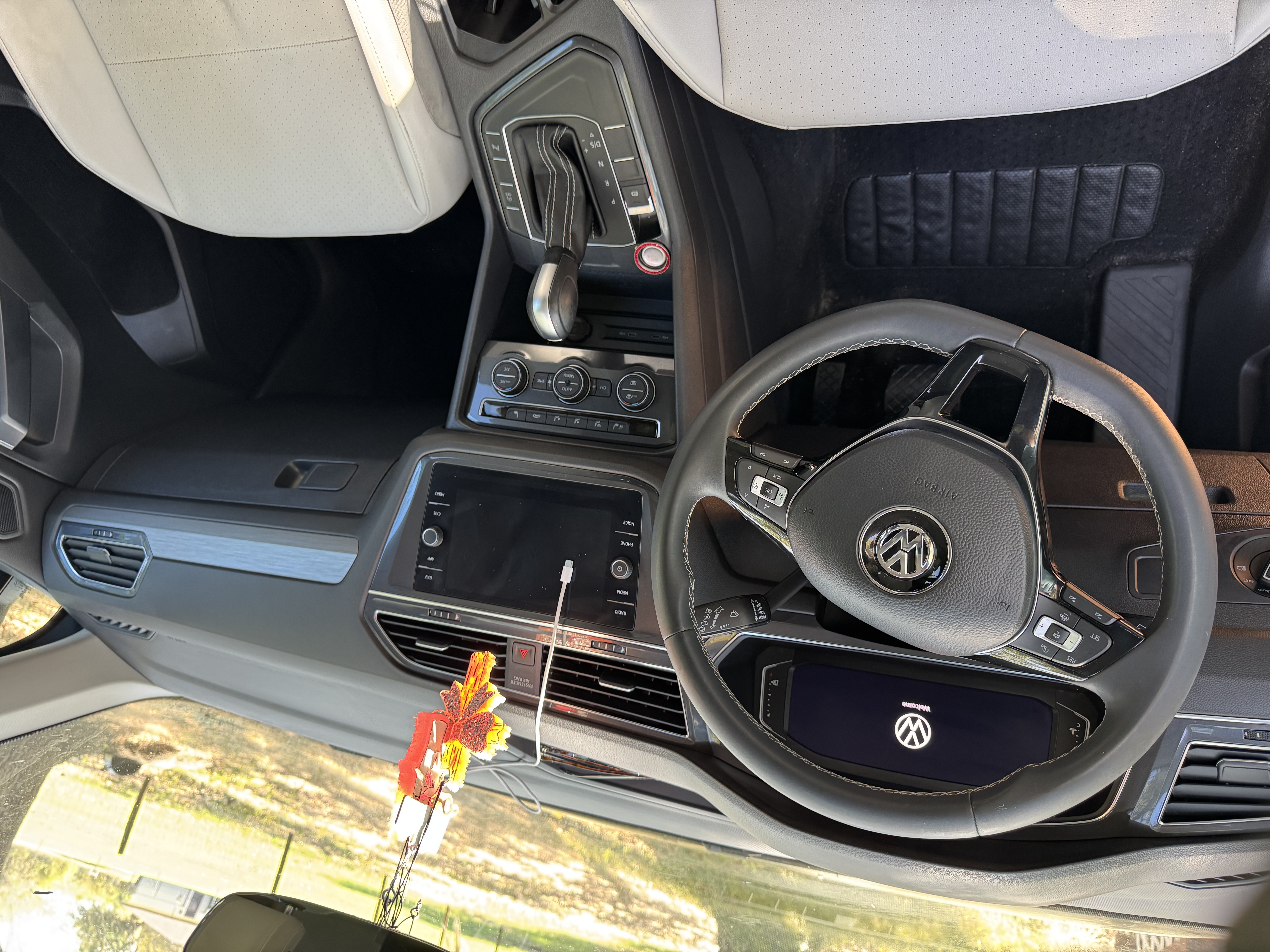 Volkswagen Tiguan dashboard and steering area after detailing